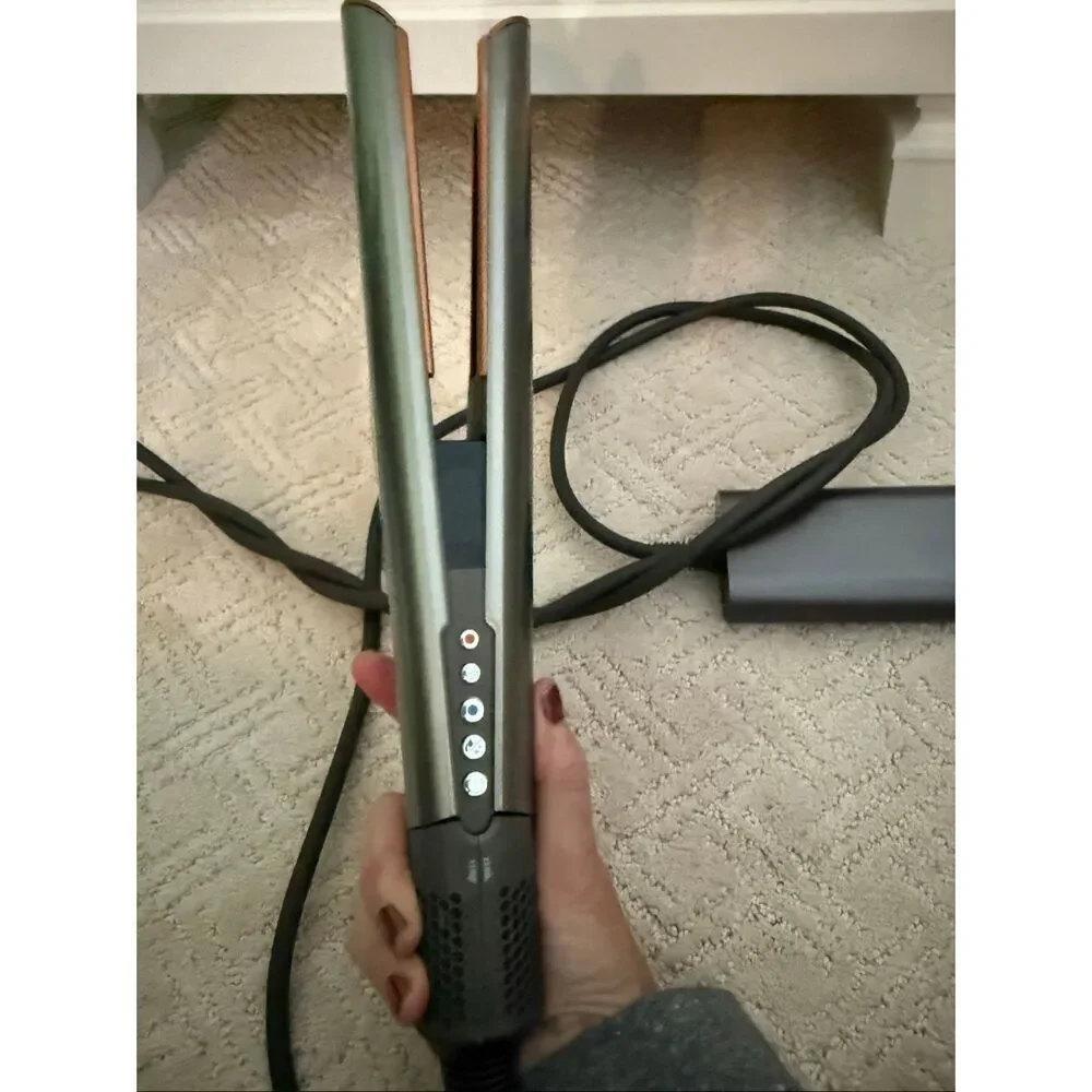 Dyson Airstrait™ Hair Straightener: Wet-To-Dry Styling
